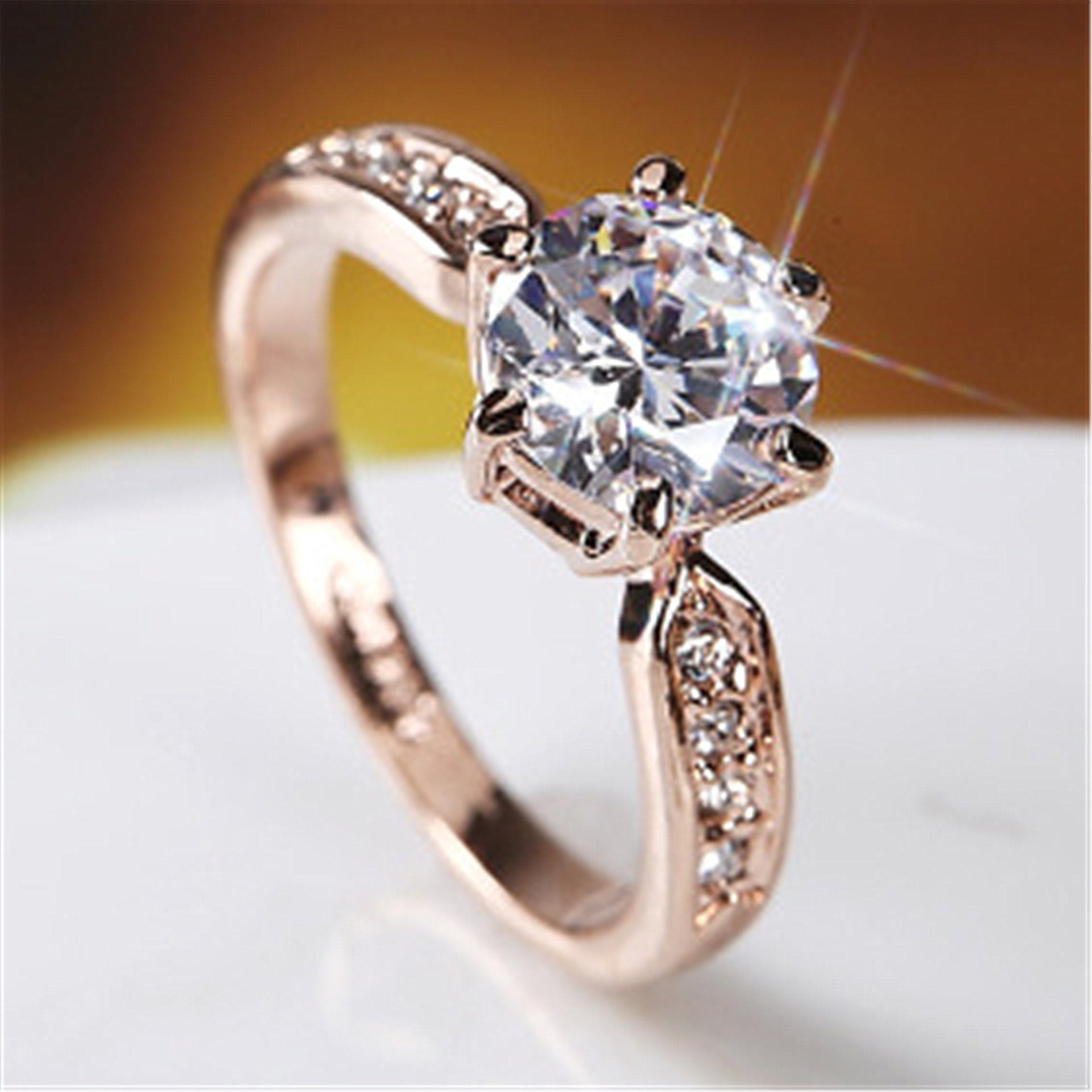 Temperament Luxury Zircon Single Diamond Ring