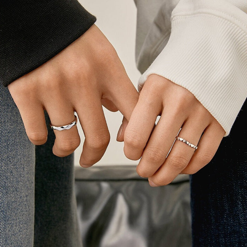 High-end light luxury design couple ring