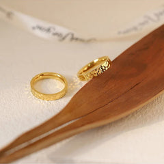 Gold crushed ice ring