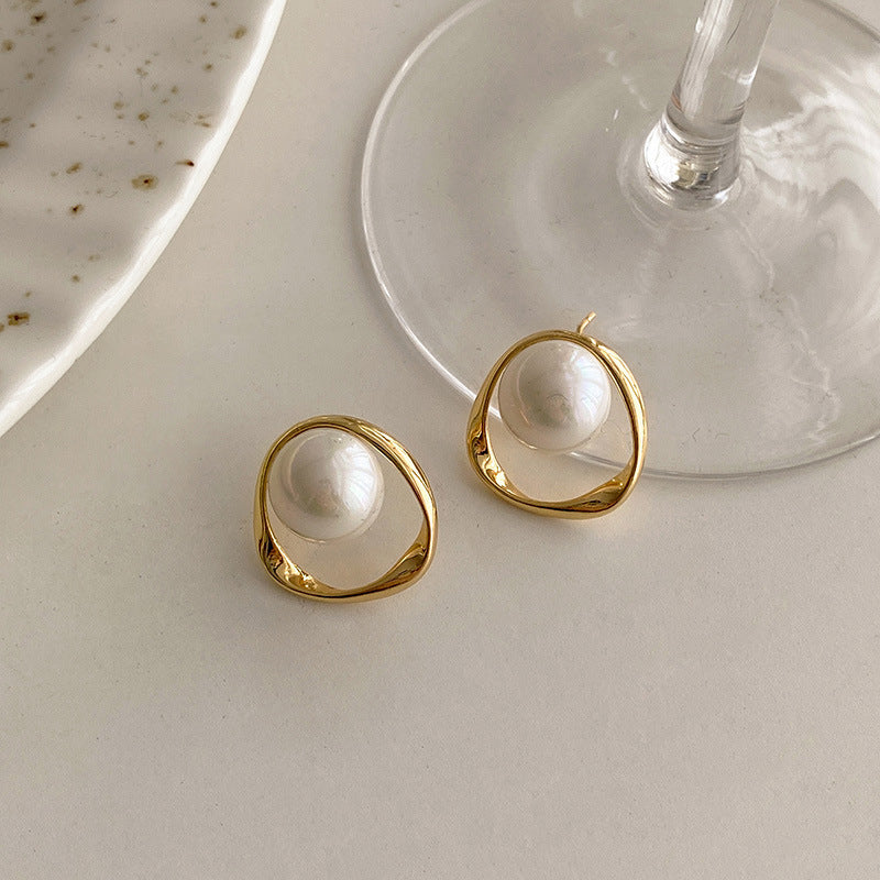 Pearl Hollow Stud Earrings