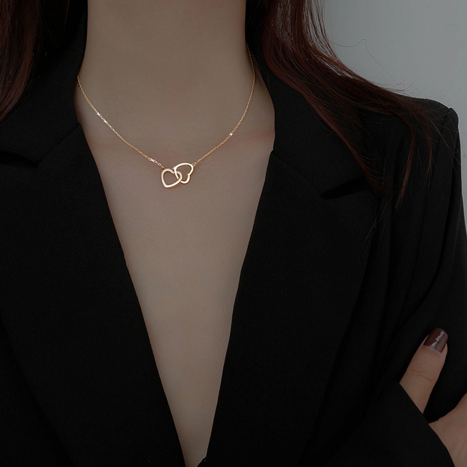 Women's simple clavicle necklace