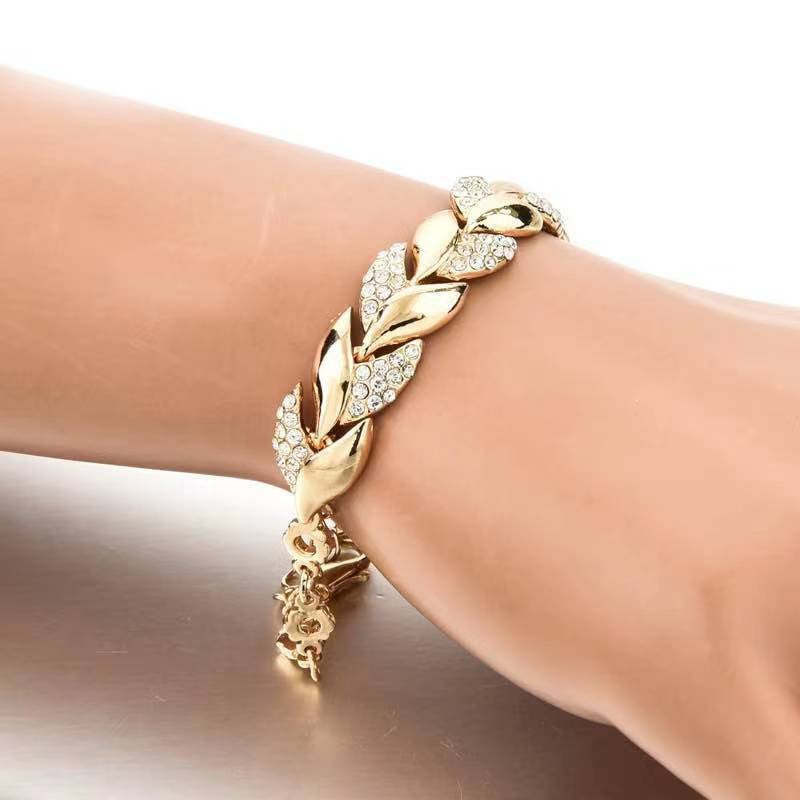 Golden Leaf Adjustable Bracelet