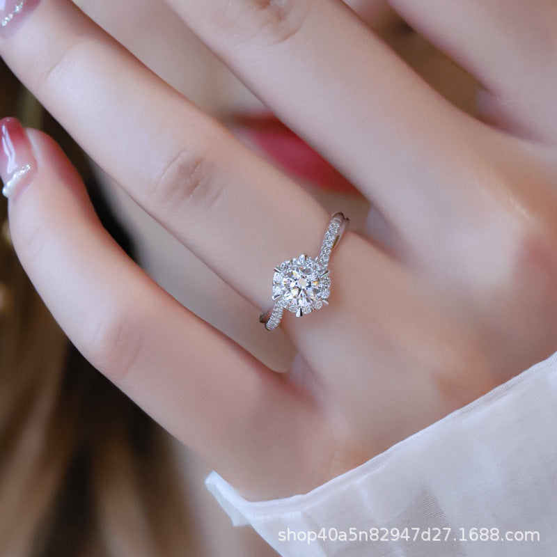 Light Luxury Twisted Arm Four-Claw Ring