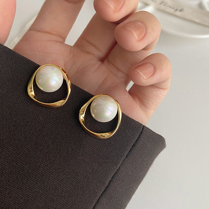 Pearl Hollow Stud Earrings