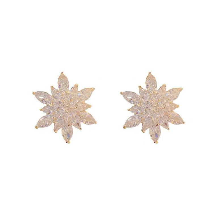 Micro-encrusted zirconium snowflake earrings