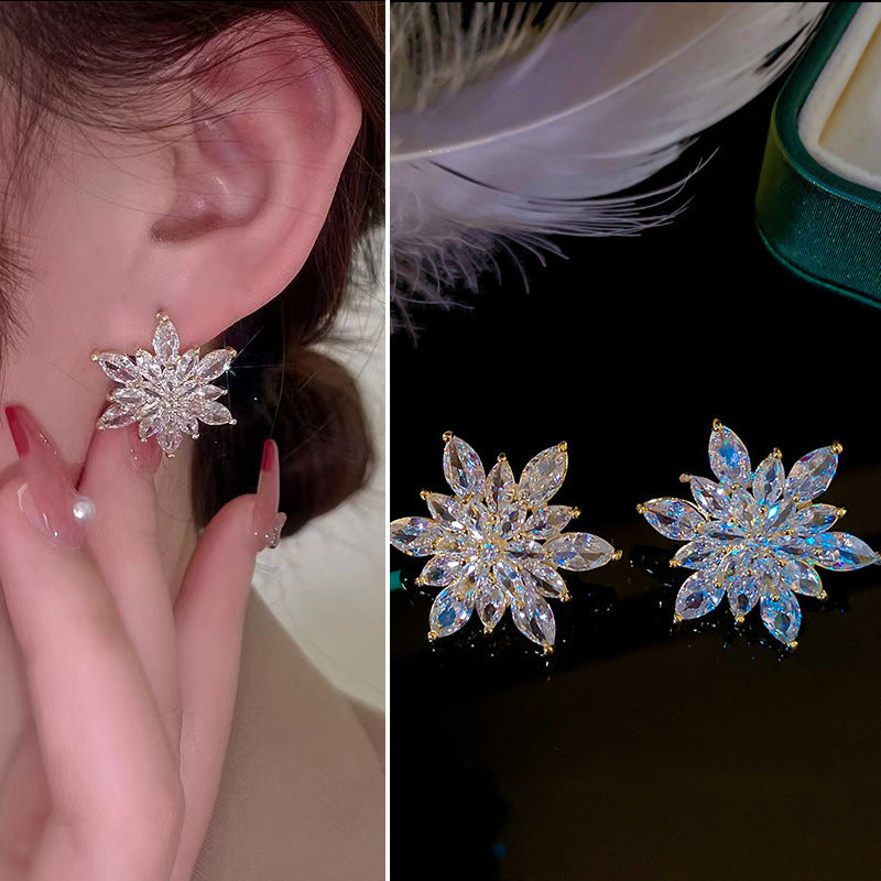 Micro-Inlaid Zircon Snowflake Earrings