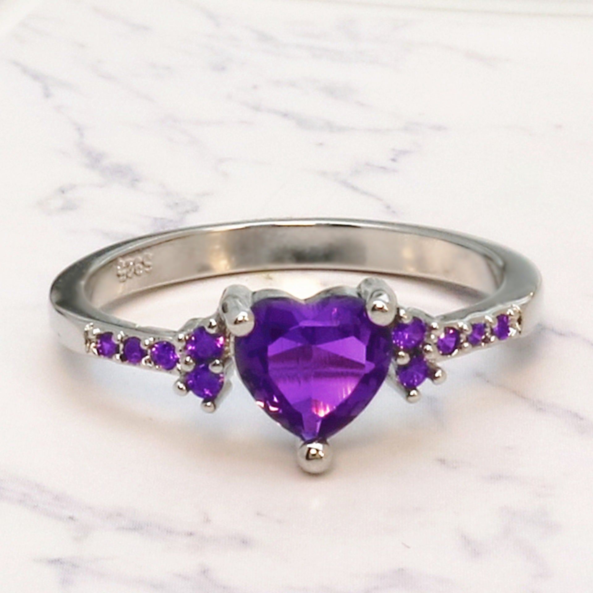 Natural amethyst heart ring