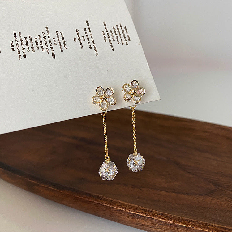 Simple Versatile Flower Stud Earrings