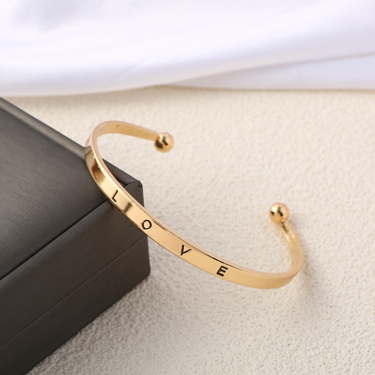 C-Type Minimalist Open Love Bracelet