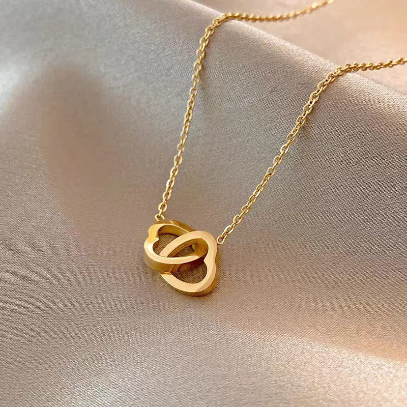 Double ring interlocking necklace