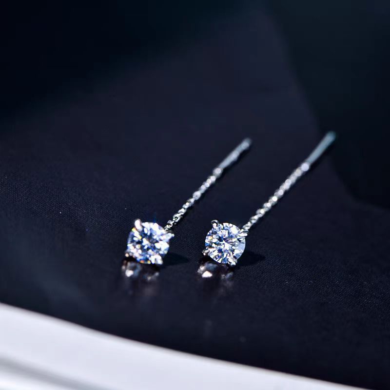 Stylish and simple zircon earrings